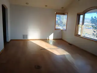 12616 Piru Boulevard SE Kitchen