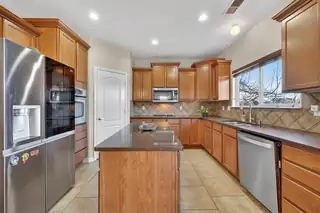 8823 Hampton Avenue NE Kitchen
