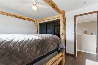 1500 Villa Del Valle NE Bedroom