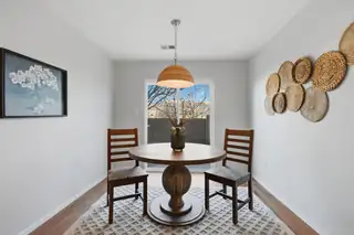 2910 Quail Pointe Drive NW Dining Room