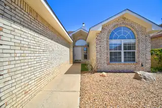 8316 Calle Soquelle NE Exterior Front