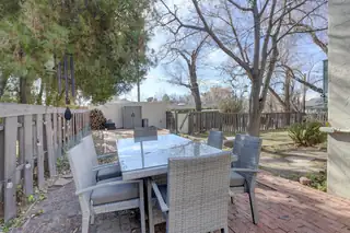1400 Las Lomas Road NE Patio