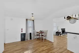 2 Connecticut Court Kitchen