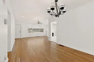 511 Carlisle Boulevard SE Kitchen