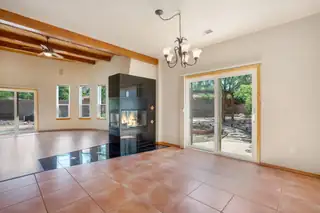 600 Flint Ridge Trail SE Living Room