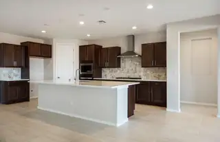 572 Amatista Loop SE Kitchen