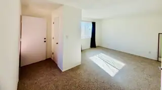 14221 Domingo Road NE Living Room