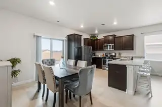 3432 Oregon Trail Road NE Dining Room