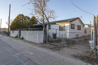 401 Gomez Avenue NE Exterior Front