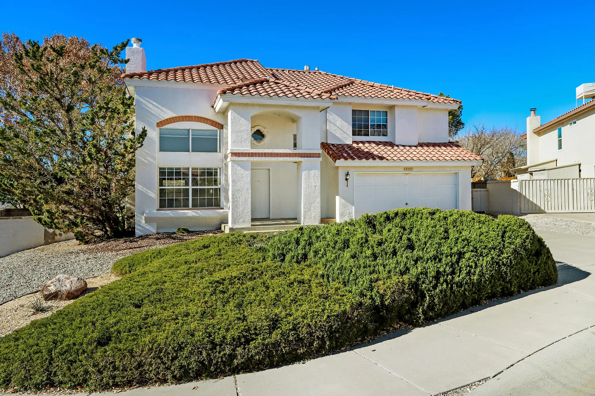 7617 Eagle Rock Avenue NE