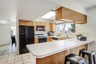 7617 Eagle Rock Avenue NE Kitchen