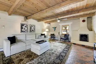 1016 Acequia Trail NW Living Room