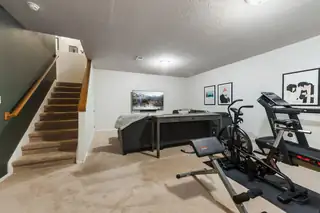 7123 Alexandria Drive NE Home Office