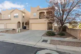 7123 Alexandria Drive NE, Albuquerque