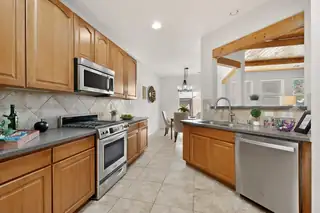 2235 Montevine Court SE Kitchen