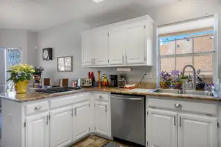 4327 Rio Colorado Road NW Kitchen