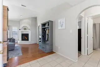 1815 Tierra Del Oso Drive NW Living Room