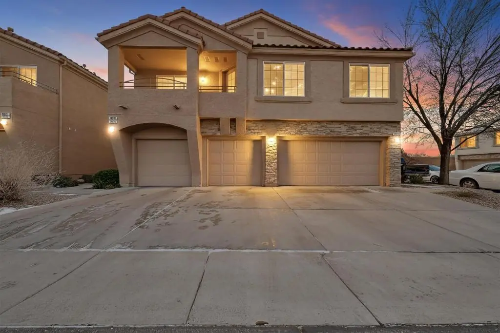 10908 Hanalei Avenue NE