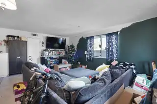 723 Dallas Street NE Living Room