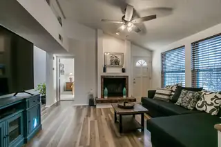 10214 Oso Grande Road NE Living Room