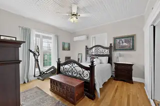 321 Mount Carmel Avenue Kitchen