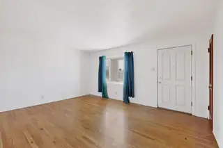 1526 Vassar Drive NE Kitchen