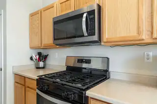 2332 ACADEMIC Place SE Kitchen