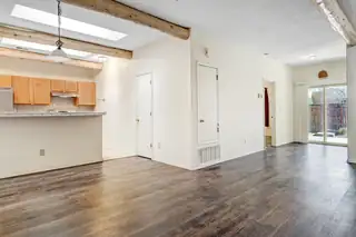 224 Glenridge Park Lane NE Living Room