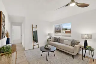 3209 Palomas Drive NE Living Room