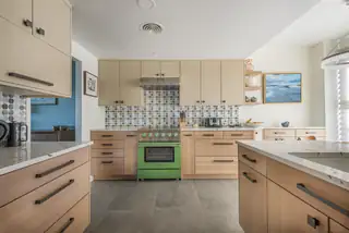 600 Alcalde Place SW 7C Kitchen