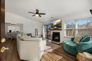 10825 Clyburn Park Drive NE Living Room