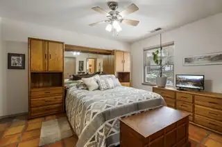 27 Sycamore Drive Bedroom