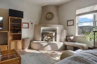 27 Sycamore Drive Living Room