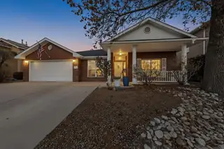 8404 Calle Adolanto NE Exterior Front