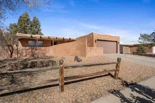 6219 Flor Del Sol Place NW Living Room