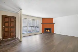 7465 Prairie Road NE Living Room