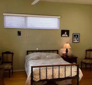 2328 Rio Grande Boulevard NW Bedroom