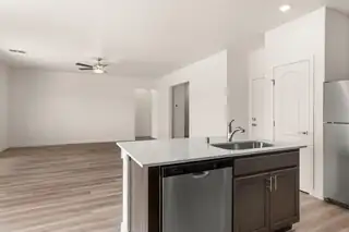 2517 Calle De Las Rosas Kitchen