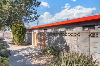 635 & 637 Mesilla Street SE 