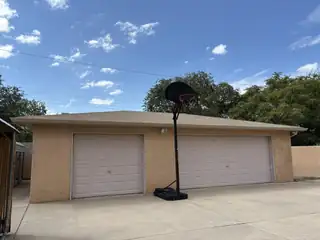 2517 Georgene Drive NE Garage