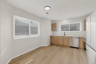 705 Santa Fe Meadows Drive NE Kitchen