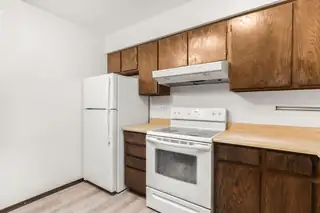 2905 PALO VERDE Drive NE 