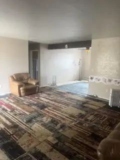 14304 Oakwood Place NE Living Room