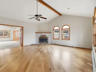 1304 Onava Court NE Living Room