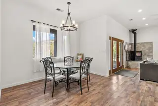 7 Charles Way Dining Room