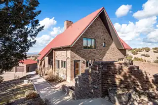 15 Coyote Run Living Room