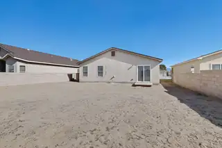 715 Redwood Street SW Backyard