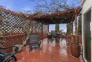 1713 Singletary Drive NE Patio