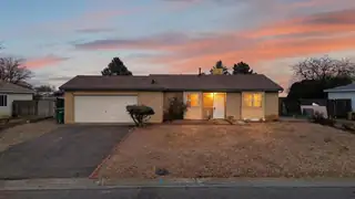 385 Bermuda Drive SE, Rio Rancho 