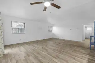 385 Bermuda Drive SE Living Room